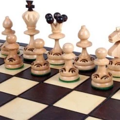 Chess The Game - Decoratief Schaakspel - Klein Houten Schaakbord Met Decoratieve Schaakstukken - Bestseller! -bordspellen Winkel 550x308 5