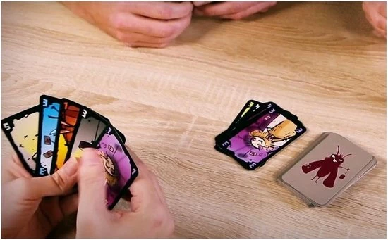 Merkloos Spellenbundel - 2 Stuks - Valse Motten & Keer Op Keer 2 4 Merkloos Spellenbundel - 2 Stuks - Valse Motten & Keer Op Keer 2 - Afbeelding 4