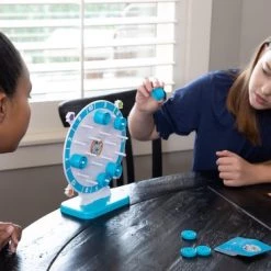 Fat Brain Toy Co. Weight For It Bordspel Leren -bordspellen Winkel 550x366 78