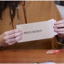 Hasbro Gaming Cluedo Escape: Verraad In Slot Swaenesteyn - Bordspel -bordspellen Winkel 550x372 7