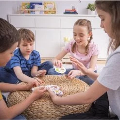 Hasbro Spellenbundel - 2 Stuks - Dobble Classic & Cluedo Junior -bordspellen Winkel 550x411 10