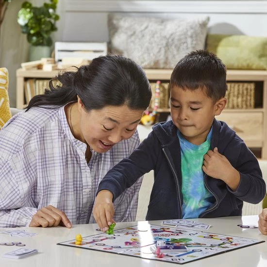 Mijn Eerste Monopoly - Junior Uitgave - Bordspel 3 Mijn Eerste Monopoly - Junior Uitgave - Bordspel - Afbeelding 3